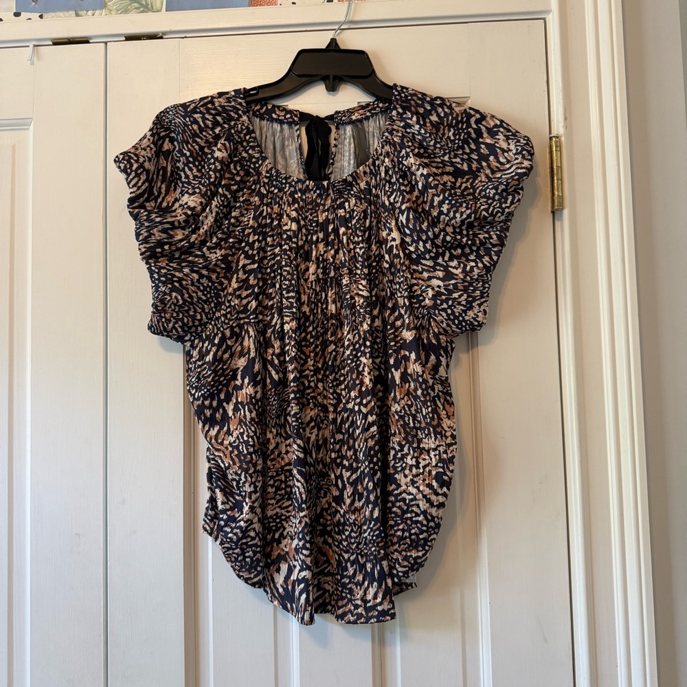 Anthropologie Animal Print Wide Sleeve Blouse With Tie in the Back Size XL
